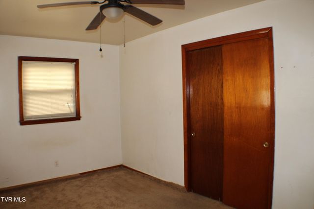 3988 Memorial Boulevard, Kingsport, TN 37664