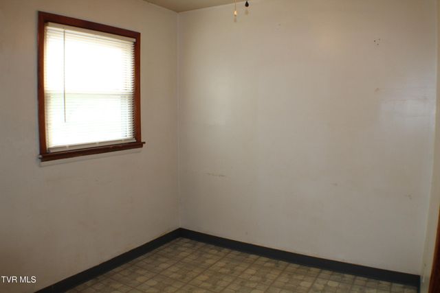 3988 Memorial Boulevard, Kingsport, TN 37664