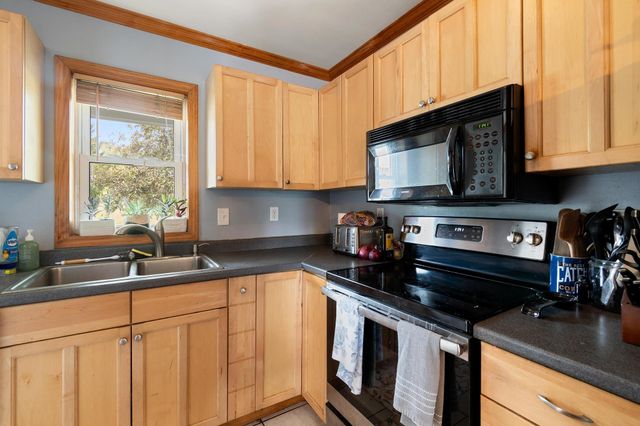 38 Hawley Rd Unit 104, Fairfax, VT 05454
