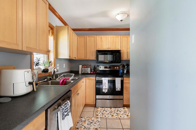 38 Hawley Rd Unit 104, Fairfax, VT 05454
