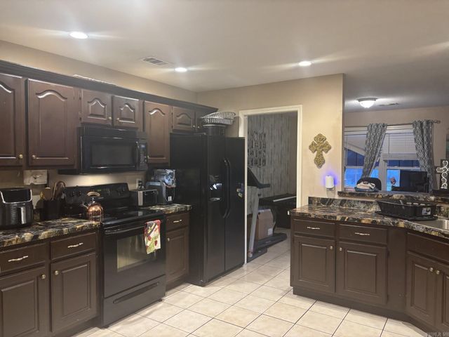 3305 Lonoke Cove, Jonesboro, AR 72404
