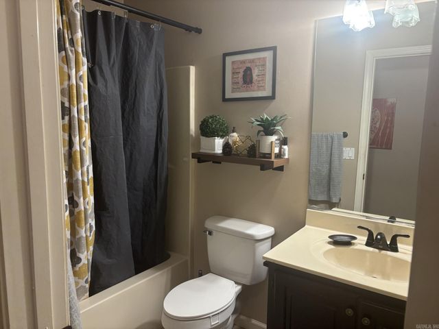 3305 Lonoke Cove, Jonesboro, AR 72404