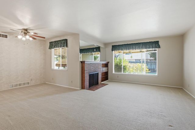 2609 Aramon Dr, Rancho Cordova, CA 95670