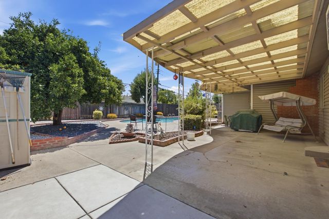 2609 Aramon Dr, Rancho Cordova, CA 95670