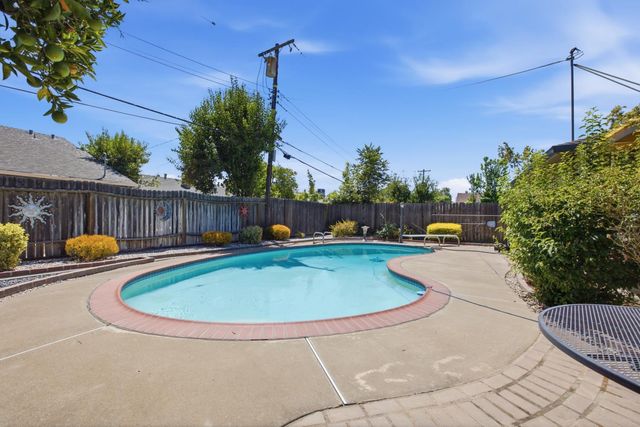 2609 Aramon Dr, Rancho Cordova, CA 95670