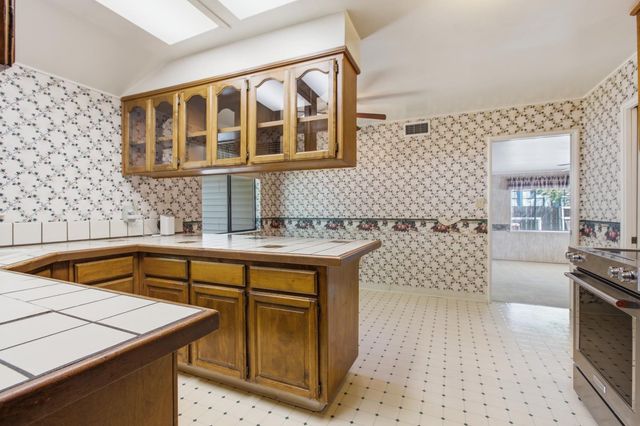 2609 Aramon Dr, Rancho Cordova, CA 95670