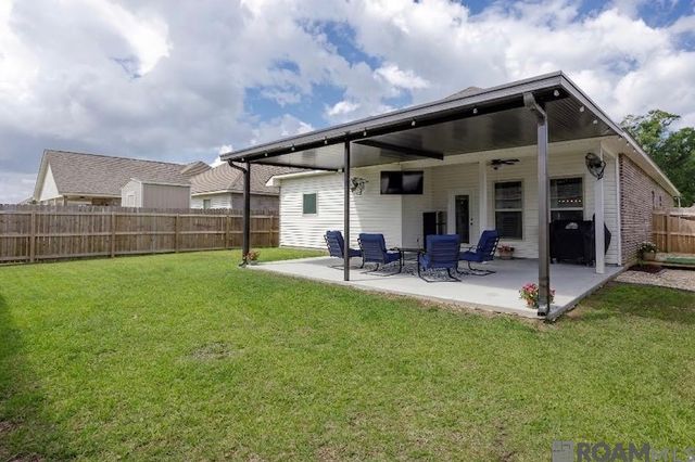 13138 Ducks Landing St, Gonzales, LA 70737