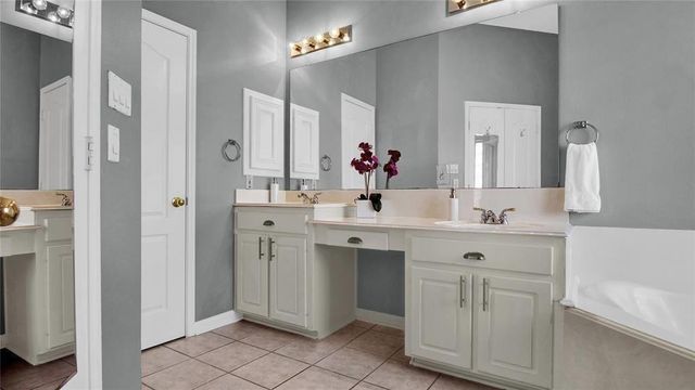 40 Pebble Beach Court, Houston, TX 77064