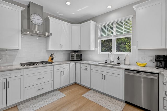3709 Sandy Gate Lane, Mount Pleasant, SC 29466