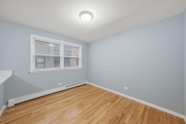 6921 N Ashland Boulevard 3A, Chicago, IL 60626