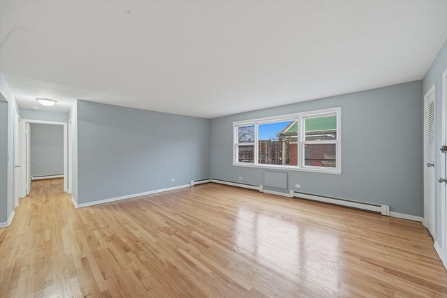 6921 N Ashland Boulevard 3A, Chicago, IL 60626