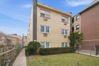 6921 N Ashland Boulevard 3A, Chicago, IL 60626