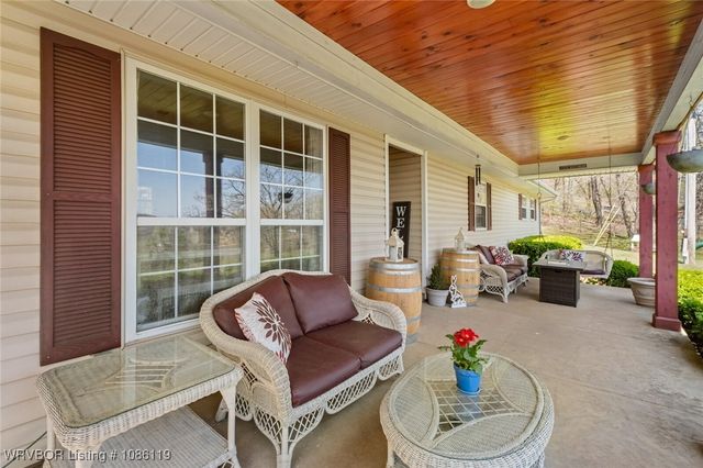 465561 Hwy 100, Stilwell, OK 74960