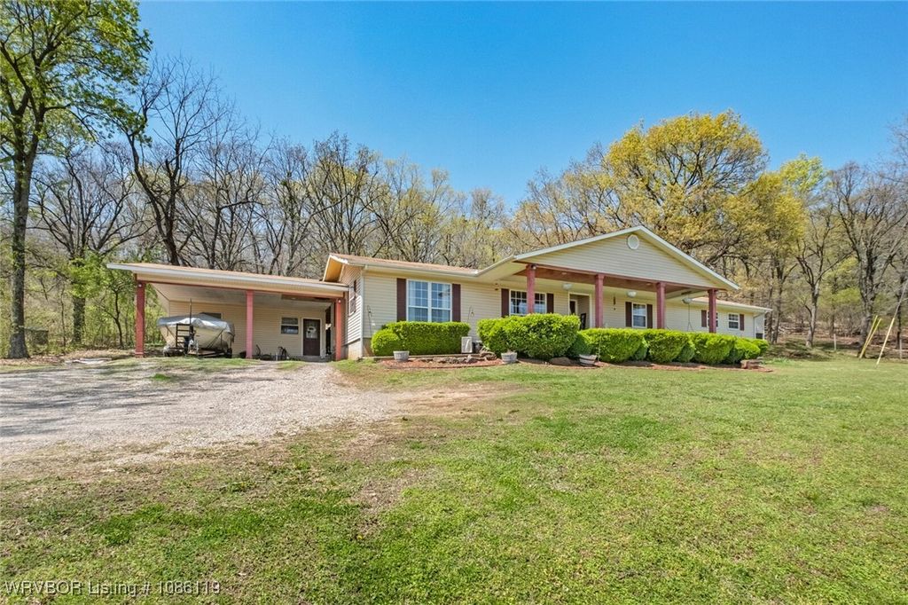 465561 Hwy 100, Stilwell, OK 74960