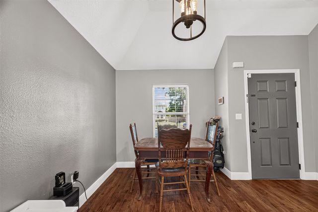 720 Springwood Drive, Conroe, TX 77385