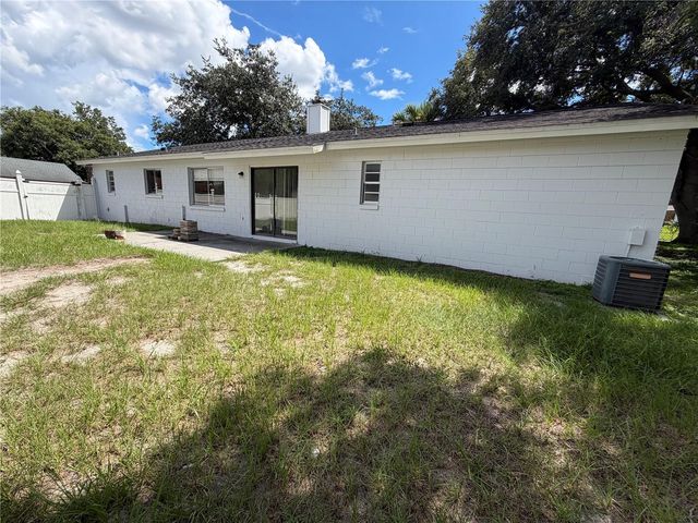 803 CALABRIA DRIVE, Altamonte Springs, FL 32714