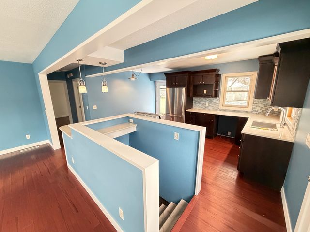 600 12th St NW, Minot, ND 58703