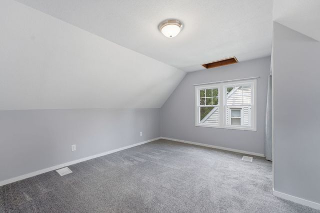 513 W 29th Street, Davenport, IA 52803