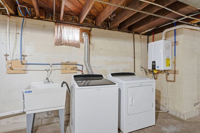 513 W 29th Street, Davenport, IA 52803