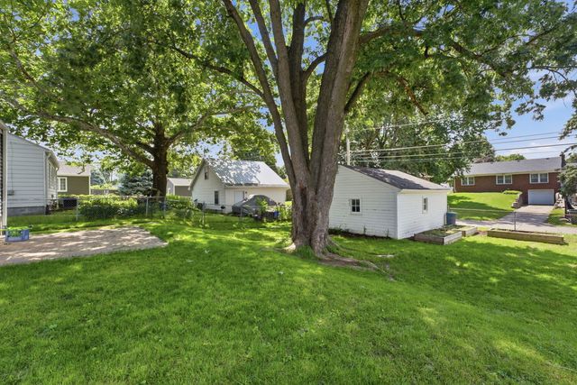 513 W 29th Street, Davenport, IA 52803
