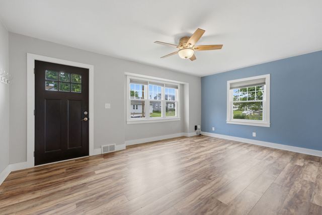 513 W 29th Street, Davenport, IA 52803