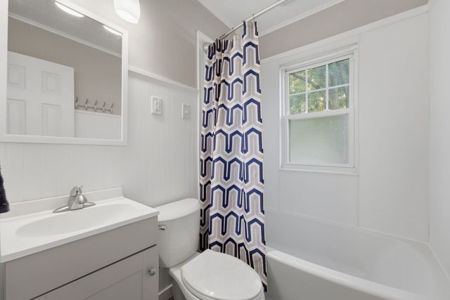 513 W 29th Street, Davenport, IA 52803