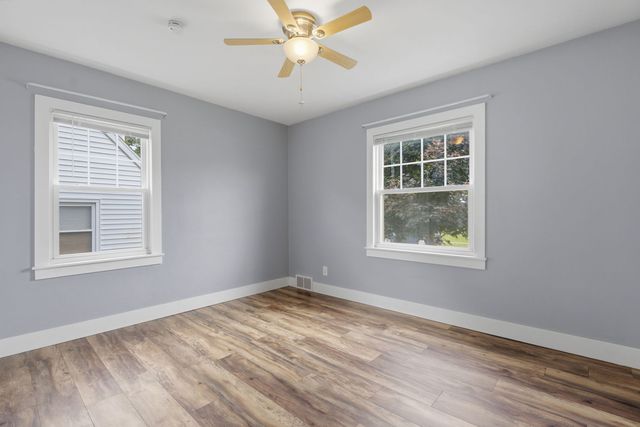 513 W 29th Street, Davenport, IA 52803