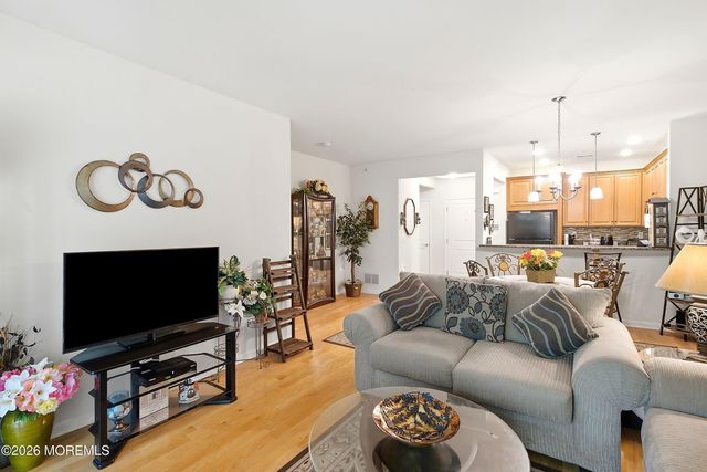 733 Amy Court, Lakewood, NJ 08701