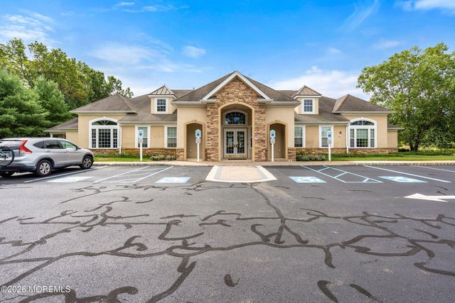 733 Amy Court, Lakewood, NJ 08701