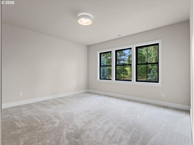 26190 Se HIGHWAY 224, Eagle Creek, OR 97022