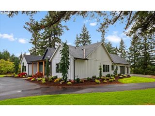 26190 Se HIGHWAY 224, Eagle Creek, OR 97022