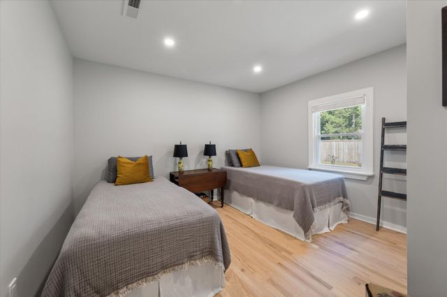 1734 Combahee Street, Charleston, SC 29412