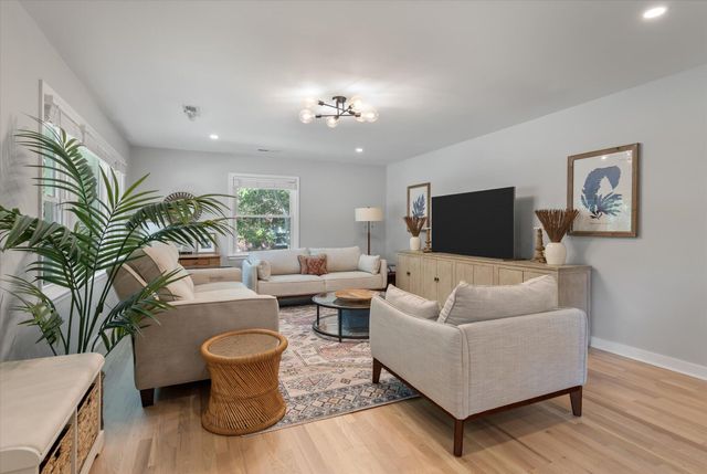 1734 Combahee Street, Charleston, SC 29412