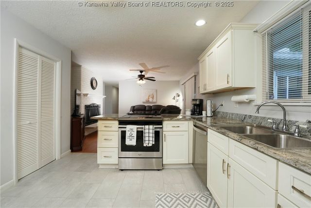 4921 Chesterfield Avenue, Charleston, WV 25304