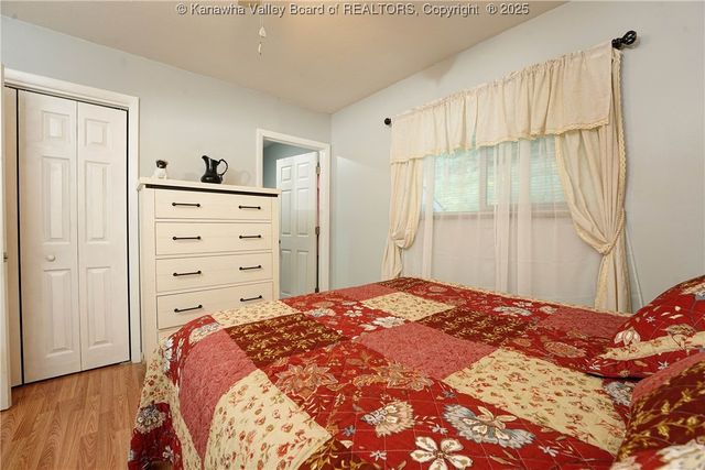 4921 Chesterfield Avenue, Charleston, WV 25304