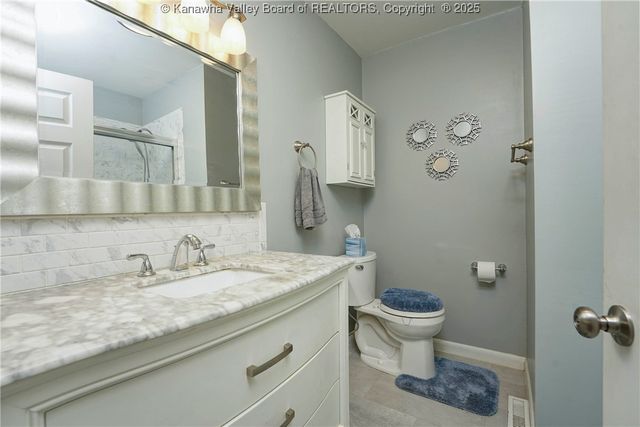 4921 Chesterfield Avenue, Charleston, WV 25304