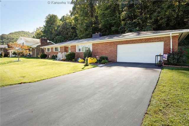 4921 Chesterfield Avenue, Charleston, WV 25304