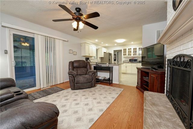 4921 Chesterfield Avenue, Charleston, WV 25304