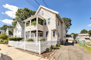 79 Hewlett 1, Boston, MA 02131