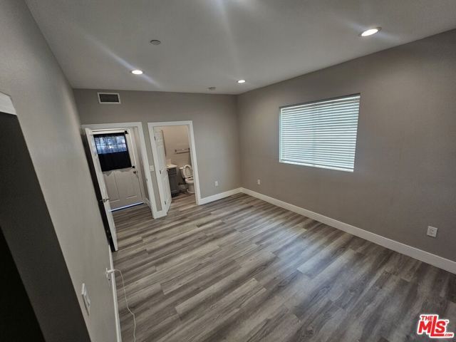 1821 S New England Street, Los Angeles, CA 90006