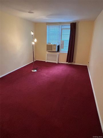 365 Bronx River Road 3J, Yonkers, NY 10704