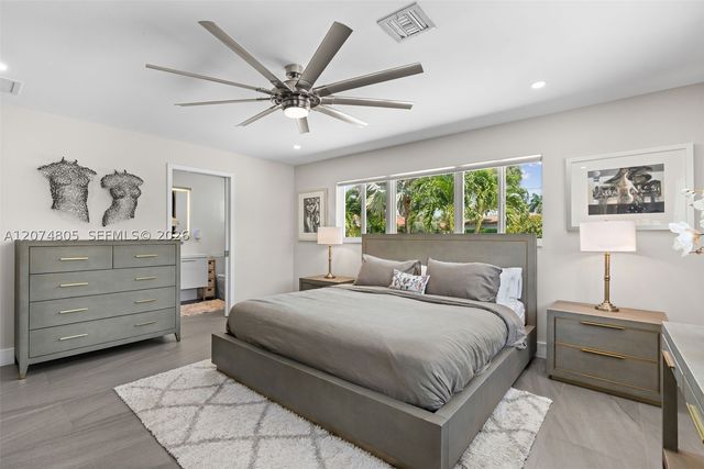 2812 NE 28th St, Fort Lauderdale, FL 33306