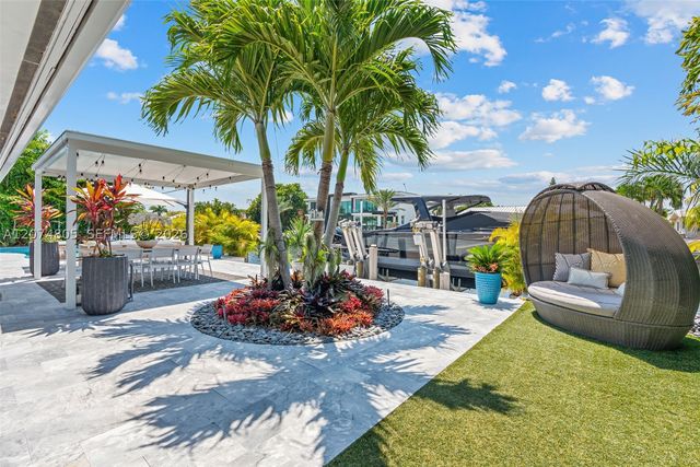 2812 NE 28th St, Fort Lauderdale, FL 33306