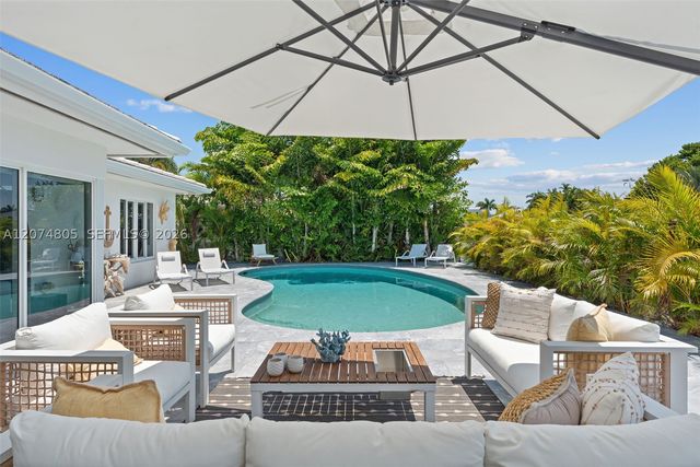 2812 NE 28th St, Fort Lauderdale, FL 33306