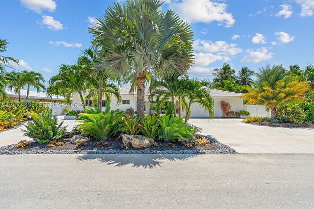 2812 NE 28th St, Fort Lauderdale, FL 33306