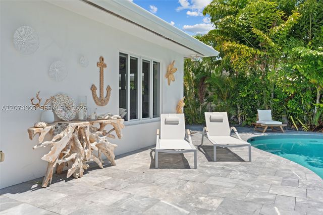 2812 NE 28th St, Fort Lauderdale, FL 33306