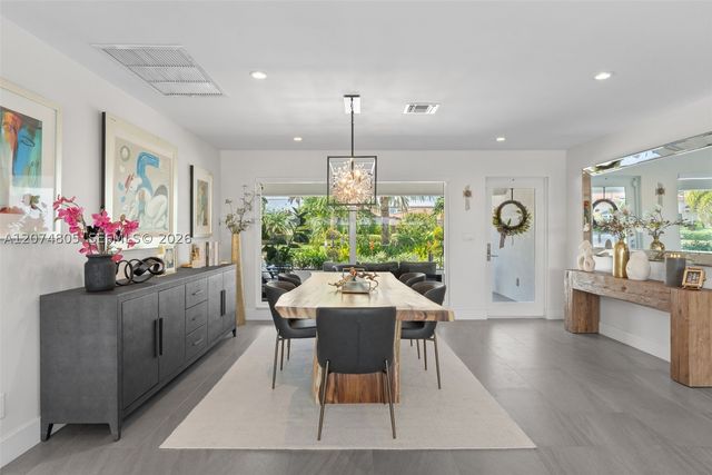2812 NE 28th St, Fort Lauderdale, FL 33306