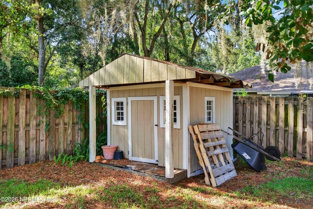 629 HUMMINGBIRD Court, Jacksonville, FL 32259