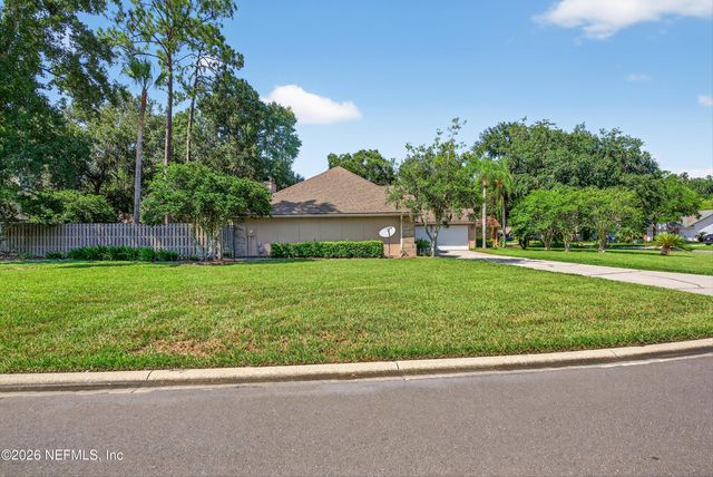 629 HUMMINGBIRD Court, Jacksonville, FL 32259