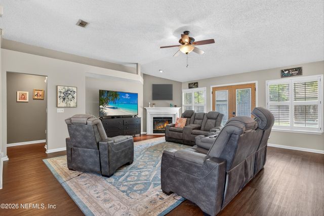 629 HUMMINGBIRD Court, Jacksonville, FL 32259